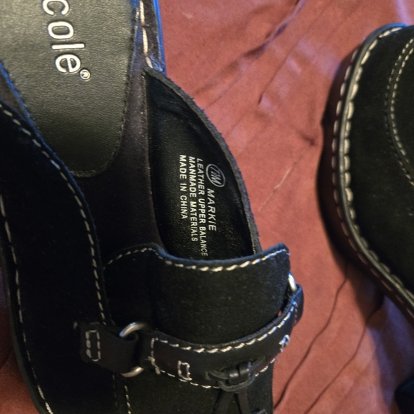 Nicole Black Slip-On Sandals Size 7.5. Great condition! - Picture 3 of 5